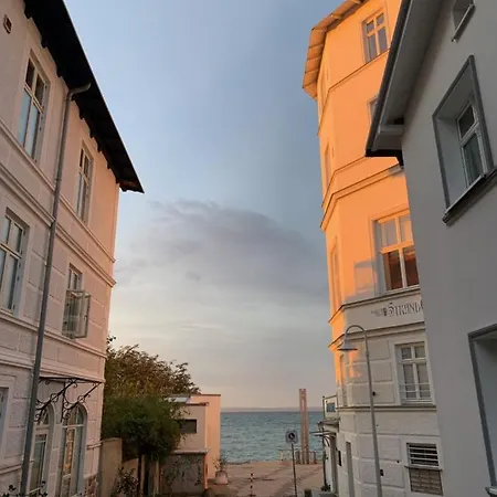 Apartment Homelig Altstadt 4 *